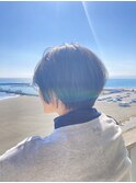 イメチェン/ホワイトブロンド/外ハネボブ/美髪/ショートボブ