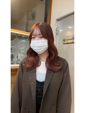 スイート ヘアデザイン(Suite HAIR DESIGN) 透け感赤カラー×レイヤーミディ