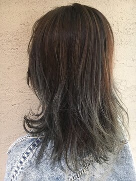 ヘアサロン アティリー(Hair Salon Attirer) 西梅田/ボブ/グレーベージュ/白髪ぼかし/ハイライト/ベージュ