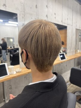 モノ(mono) ベージュカラー