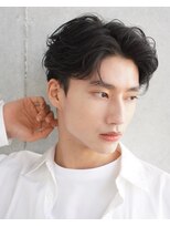 レタッチバイフィフス(RETOUCH by fifth)&nbsp;原宿ニュアンスパーマルーズパーマメンズカットセンターパート