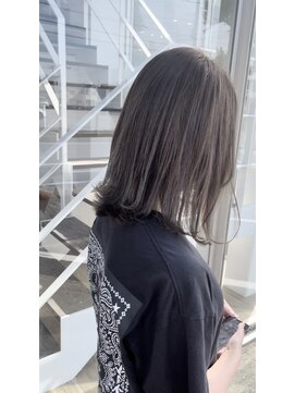 透明感グレージュ