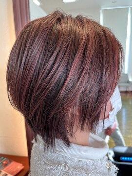 前下がりショートウルフ