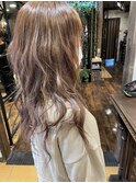 ハイライトベージュブラウン×ロングレイヤー