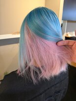 派手髪・ハイトーンカラー・デザインカラー・ブリーチ専門美容室&nbsp;水色カラーヘアカラー水色ピンクカラーホワイトピンクブリーチ