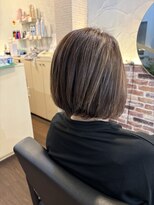 クー(Kuu)&nbsp;白髪ぼかしハイライト
