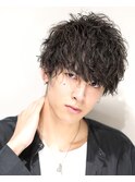 新ツイスト質感工口パーマツーブロック刈り上げアッシュカラー