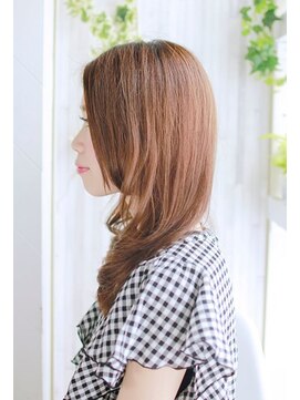 プティルカ(PutiLuca D.C.) ワンカールセミミディアムヘアー
