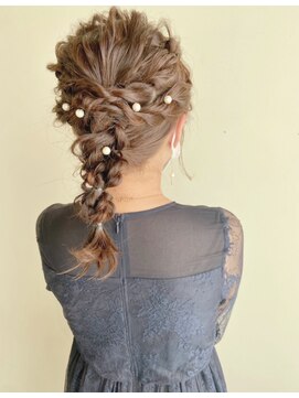 カーサ キッチン(KITCHEN) お呼ばれ編みおろしヘア