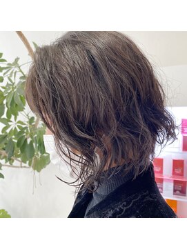 エルフ(elf) アッシュカラー×ゆるふあパーマ