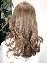 ステア ケース(stair case)&nbsp;顔色がくすまない！白髪ぼかしながらマットベージュで赤み消し