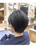 キュアキュア(Cure2)&nbsp;【カッコ可愛い】耳かけショートボブが人気です。