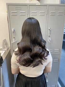 プレシャスバイプロデュース(precious by Produce) 艶オリーブグレージュ[町田／町田駅/町田駅前店/学割U24/JR町田]