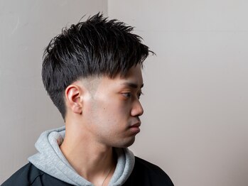 ボイスバーバー 高野店(VOICE BARBER)の写真/カットメニューはすべてシェービング付き☆シェービングをすることで、お肌も明るい印象へ♪眉カットも◎