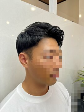 スニップンクリップ(Snip'N'Clip) クセ毛を生かしたツーブロック