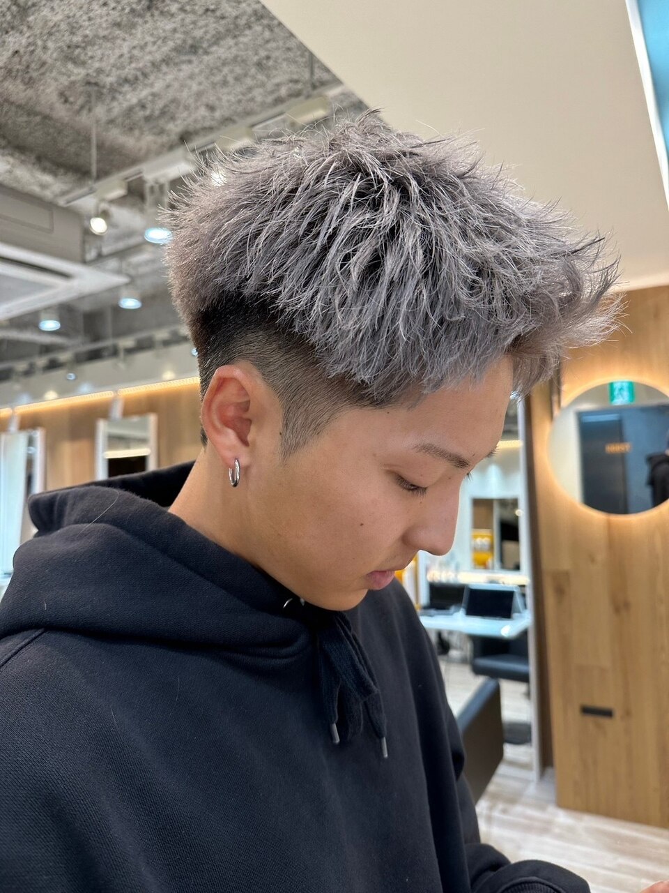 スパイキーショート シルバーカラー：L200905155｜ルースト 西院店