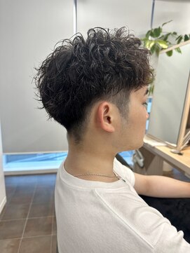 サロンドジョー(salon de joe) スパイキーショートパーマニュアンスパーマ 奥東 巧真
