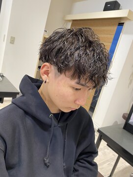 グラッドマンズカットクラブ 立川(GLADMAN'S CUT CLUB) ツイストスパイラルパーマメンズカット