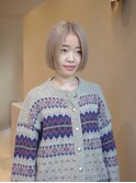 【赤津美奈】ボブ　前髪なし　ブリーチ　ダブルカラー