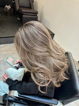 ブレンド 渋谷(BLend) 前髪ハイライトカラー似合わせカットウェーブミディアム