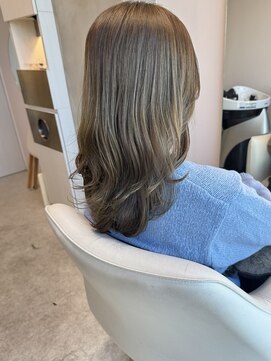 アナ ラーナ(Anna Lanna) オリーブグレージュ×セミロング*森本ひろか*