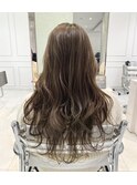 明るめオリーブベージュ