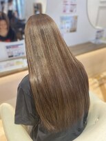 ラビスモア(Lovis moa)&nbsp;オリーブグレ／小顔に見せるヘア／ココアベージュ／黒髪カタログ