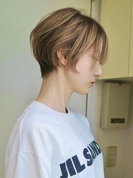 ランプ 代官山(the lamp) ブリーチなしベージュカラー大人美人マッシュショート冬カラー