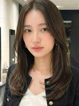 シェア 梅田 バイ ケーツー(SHARE 梅田 by k-two)の写真/歴20年以上の美容師がマンツーマン施術♪くせ・広がり・うねりと無縁のツヤ髪でどんなスタイルも理想通りに