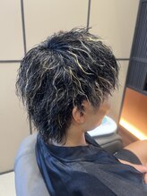 ラシンバン オム(LashinVan HOMME)&nbsp;金メッシュ　ツイストスパイラルパーマ