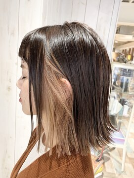 ギャレット 新宿店(Garret) インナカラーピンク/ピンクベージュ/切りっぱなしミディアム