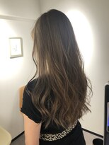大人のミルクティーベージュ　レイヤーカット