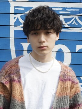 ウェイビーエフティフィフス 横浜西口(WAVEY ft.fifth) 波巻きツイストスパイラルパーマ無造作メンズマッシュショート