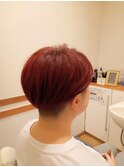 ツーブロック女子　レッドカラー