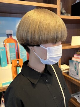 ルーム(Room) ミルクティーベージュ/逆インナーカラー/前髪長めマッシュヘア