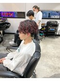 レッドメッシュ×センターパート