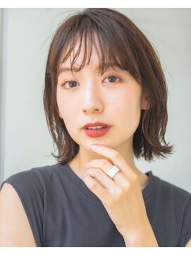 ノイカーム(noi Calm) 顔周りレイヤーカットくびれヘアミルクティーベージュカラー