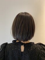 シロ(Shiro) レイヤーボブ 【大人ショート/髪質改善/吉祥寺/縮毛矯正】
