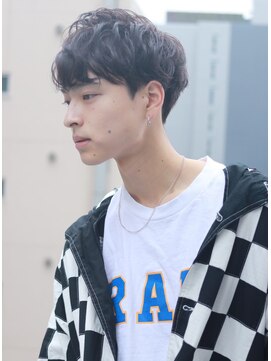 レーヴ(Reve) グランジツーブロック刈り上げネープレスアップバング目黒