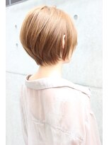 レウナ 外苑前(Reuna)&nbsp;【30代40代50代】カットで決まる大人可愛いひし形ショート