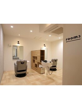 「やみつきになる」と大好評の極上ヘッドスパ☆イタ気持ちいい刺激でスッキリ爽快！日頃お疲れの方に◎