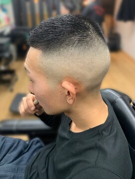 ヘアーコレクション グロース(HAIR COLLECTION Growth) 20代30代40代メンズ刈り上げフェードスタイル爽やかビジネス