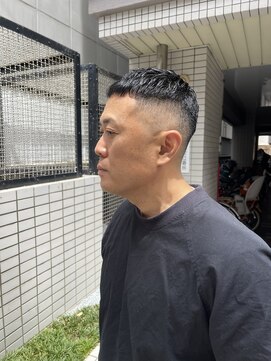 ウェルネス(Wellness) クロップスキンフェード