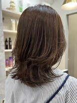 ポジ(poji)&nbsp;ミディアム　ミディアムレイヤー　セミディ　地毛風カラー