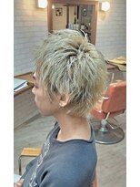 ヘアーサロン カヴィエ(hair salon covie)&nbsp;ハイトーンホワイトベージュ　スパイキーショート
