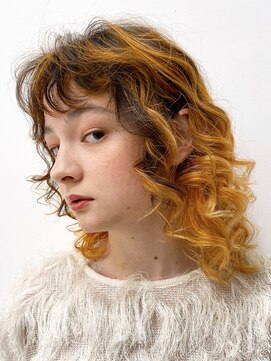 ピークアブー 原宿ハラカド(PEEK-A-BOO) カーリーヘア /アプリコットオレンジ /くせ毛カット