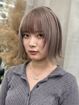 ギークス(GEEKS)&nbsp;【GEEKS渋谷】初ブリーチ/ミルクティーベージュ/顔周りレイヤー