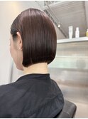 切りっぱなしショートボブ