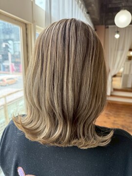 クロエ バイ ラヴィズム 紫竹山店(CLOE by LUVISM) 透明感ベージュ