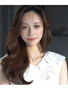 レノラ 本町(LENORA) 美髪ミディアムレイヤーカットデジタルパーマチェリーブラウン